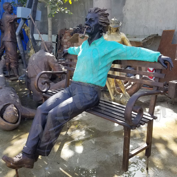 Metal Yard Sculpture | Wind and Weather