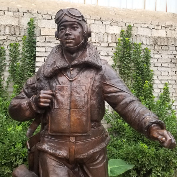 Large Flight Fallen Soldier Battle Cross War Memorial Bronze Statue for War Memorial
