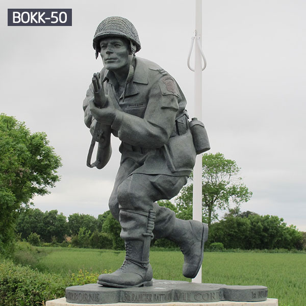 Antique Bronze Vietnam Fallen Soldier Memorial Battle Cross Statue Design