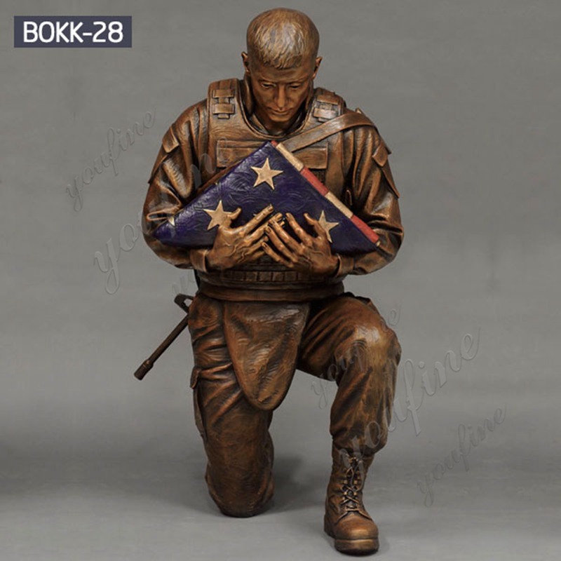 Military Casting Bronze Kneeling Soldier Statue Garden Lawn Ornaments Supplier BOKK-28