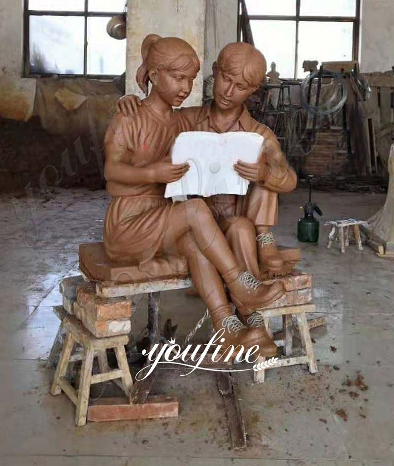 Custom Bronze Boy and Girl Reading Books Garden Statue for Sale Clay Molds