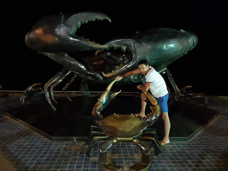 Bronze Crab sculpture