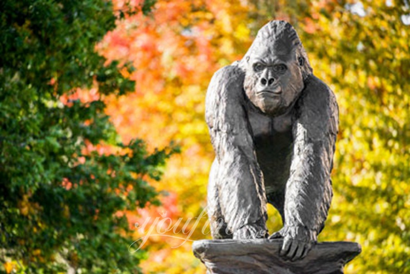 Champions Plaza bronze statue of gorilla