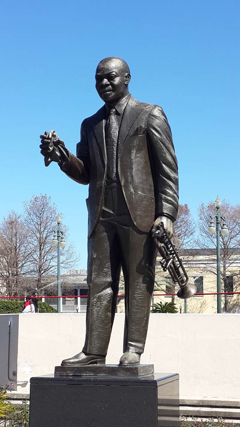 Life Size Bronze Louis Armstrong Sculpture for Outdoor